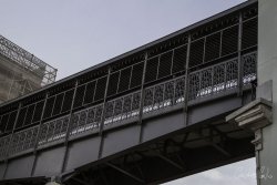 Ponte do Elevador de Santa Justa sobre a Rua do Carmo
